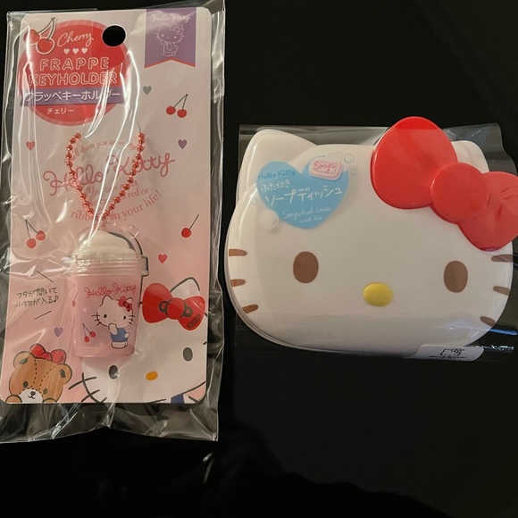 Hello Kitty Frappe keychain,Soap dish, soda top, fuzzy socks, Lip smackers - Picture 7 of 7